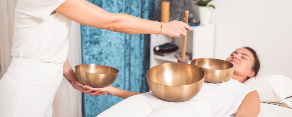 Harmonizing Mind And Body: Exploring The Synergies Between Hypnotherapy And Sound Healing